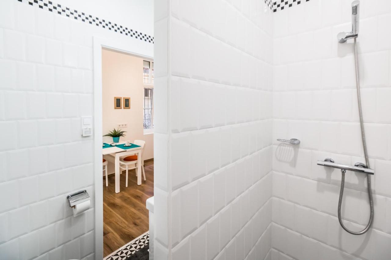 Cosy Studios In The Heart Of The City 부다페스트 외부 사진