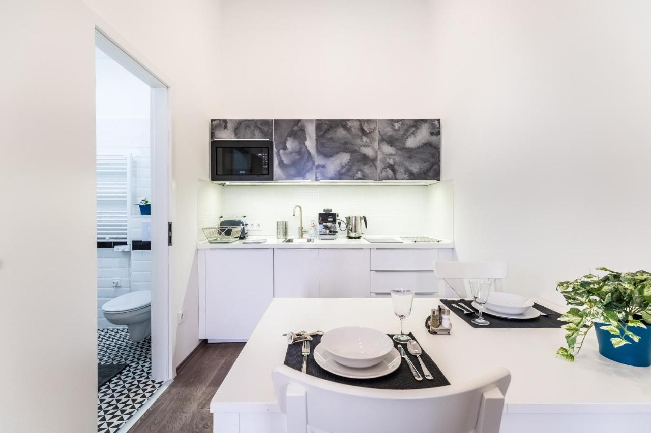 Cosy Studios In The Heart Of The City 부다페스트 외부 사진