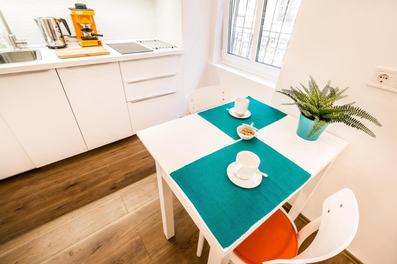 Cosy Studios In The Heart Of The City 부다페스트 외부 사진